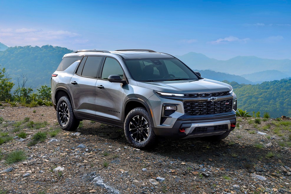 GMC Acadia and Chevrolet Traverse Recognized for Excellence in Safety by IIHS
